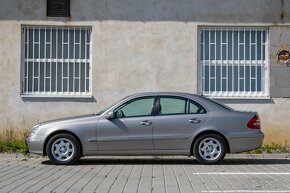 Mercedes-Benz E trieda Sedan 320 CDI Elegance A/T TOP STAV - 8