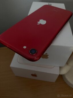 iPhone SE 64GB červený - 8