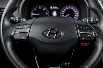 Hyundai Kona 1.6CRDi 100kW AT7 Family 09/2020 - 8