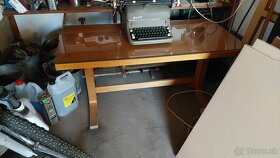 Staré skrine, stôl, písací stroj alebo bicykel... - 8