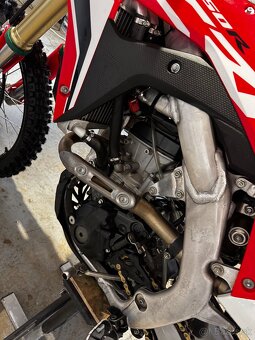 Honda CRF 250R - 8