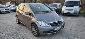 Mercedes-Benz A 160 1.5i 70 kW benzin rok 2010 - 8