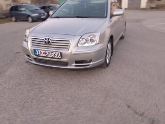 Toyota avensis 2.2 110kw - 8