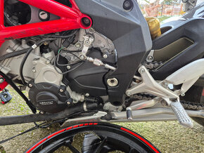 Prodám MV agusta F3 675 , r. v. 2012 - 8