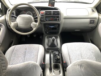 Suzuki Grand Vitara 1.6 benzin 4x4 - 8