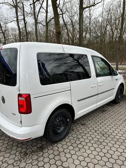 Volkswagen Caddy 2.0 TDi 75kw Manuál - 8