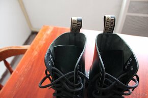 Topánky Steel 8-dierkové zelené stierané veľkosť 42 - 8