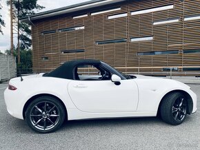 Mazda MX-5 ND 2.0 Skyactiv-G160 Revolution - 8