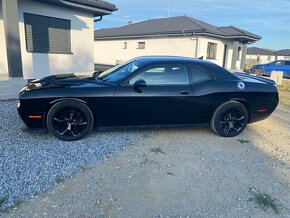 Dodge Challenger 5.7 Hemi Super Track Pack - 8