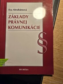 Učebnice na VŠ právnickej fakulty - 8