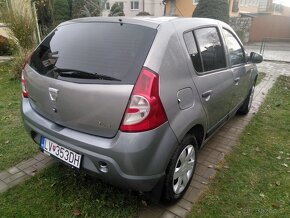 Dacia sandero 2011 - 8