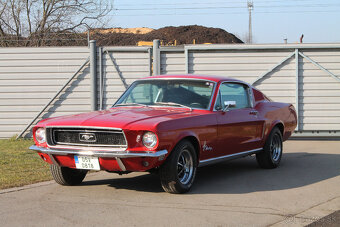 Ford Mustang Fastback 3x - 8