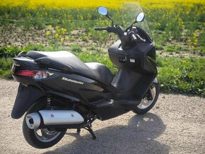 Suzuki Burgman 125cm r.v 2016 - 8