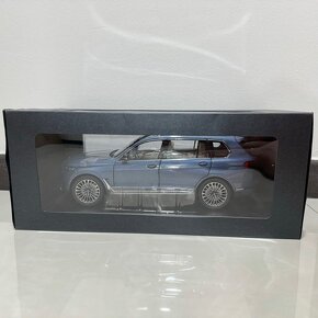 1:18 Kyosho BMW X7 Dealer Edition - 8