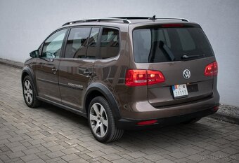 VW Touran Cross 7-miest 2.0TDi 103kw CR webasto panorama led - 8