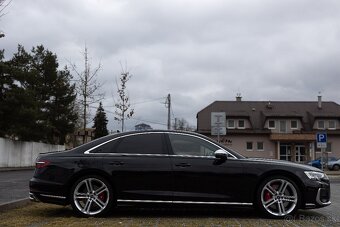 AUDI S8 4.0 Quattro - 8