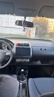 Predám Auto Honda jazz - 8