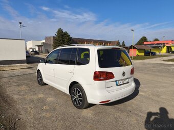 Volkswagen Touran 1.6TDI DSG - 8