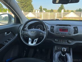 Kia Sportage 1.6 benzin dream edition r.v 2013 top stav - 8