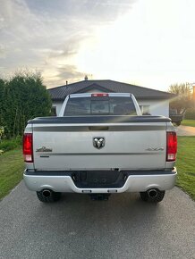 Predám Dodge RAM BIGHORN 5.7 HEMI 4x4 291kw - 8