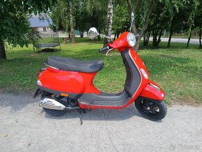 Piaggio Vespa LX2 50 - 8