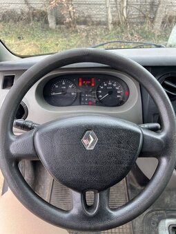 Renault Master 2.5 D - 8