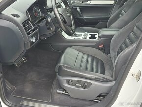 Volkswagen Touareg 3.0 TDi V6 4x4 - AT-8 - DYNAUDIO (040897) - 8