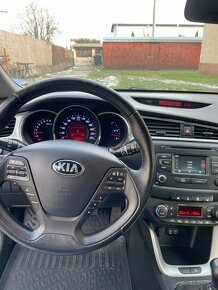 Predám Kia Ceed SW 1.6GDI Gold - 8