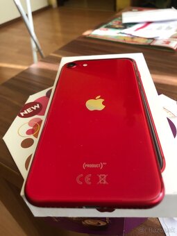 iPhone se 2020 red(128gb) - 8