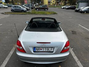 Mercedes-Benz SLK 200 - 8