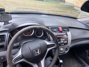 Honda City 1.3 i-V TEC r.2010 - 8