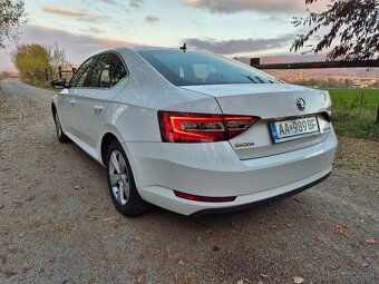 2019 Škoda superb 3 po servise android auto/carplay - 8