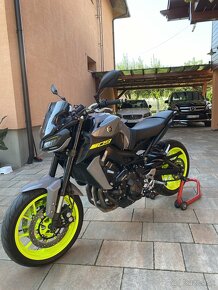 Yamaha mt-09 - 8