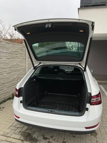 Škoda Superb Combi 2.0 TDI 4x4 LAURIN&KLEMENT - 8