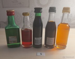 MINI FĽAŠTIČKY S  ALKOHOLOM - 8