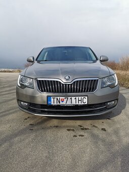 ŠKODA SUPERB 2.0TDI DSG - 8