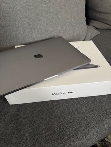 MacBook pro 2020 13 palcov - 8