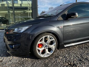 Ford Focus ST - 8