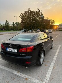 Lexus IS220d - 8