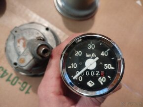 Tachometer - 8