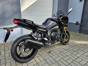 Yamaha FZ8S Fazer - 8