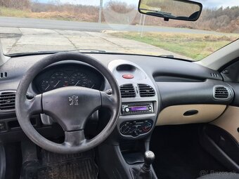 Peugeot 206 1,1 benzín 2. Majiteľ SR - 8