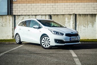 Kia Cee´d SW 1.6 GDi Team Slovakia Edition - 8