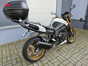 Yamaha FZ8N Fazer - 8