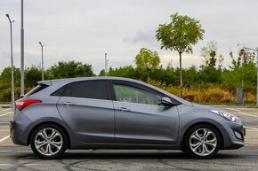 Hyundai i30 1.6 CRDi DOHC 16V Dynamic - 8