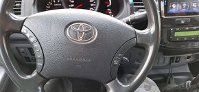 TOYOTA HILUX 3,0 D-4D - 8