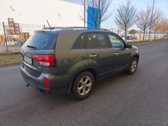 Kia Sorento 2.2 CRDI  4x4 automat 7 miestna verzia - 8