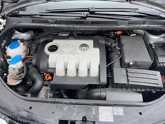 Volkswagen Golf Plus 1.9TDI 77kw - 8