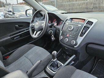 Kia Cee´d SW 1.6 CVVT 16V EX - 8