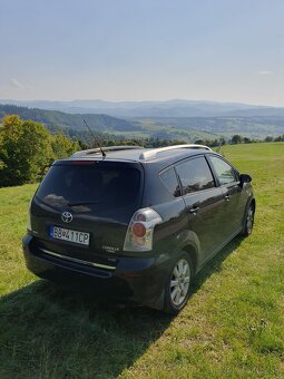 Toyota Corolla Verso 2.2 D-4D, 100 kW, 7-miestne - 8